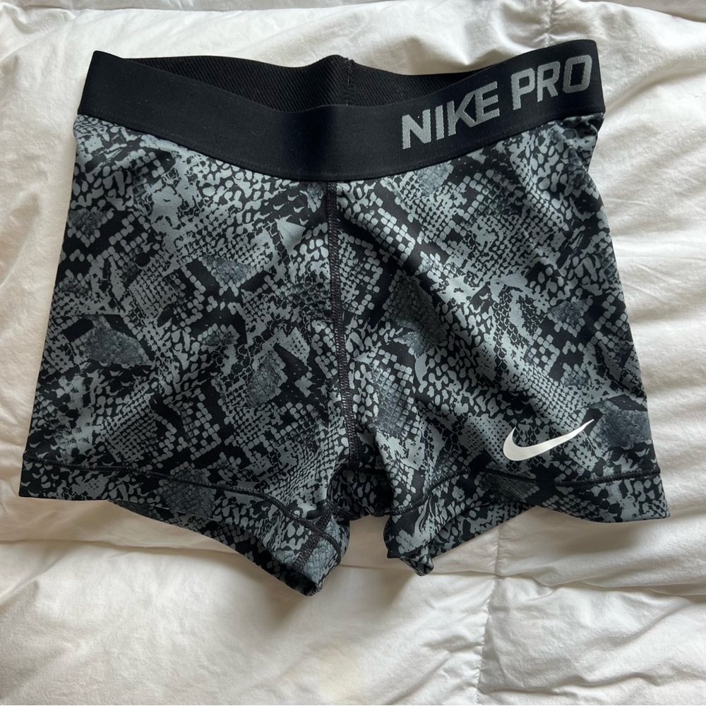Nike Pro Spandex Shorts, Small